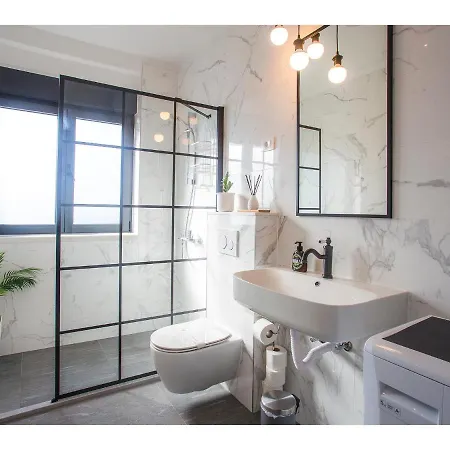 Boutique City Center View